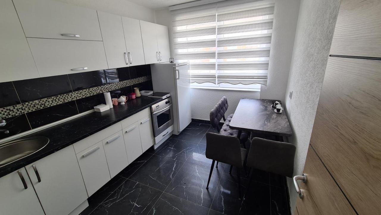 Galata Vip Apartment ノヴィ・パザル エクステリア 写真